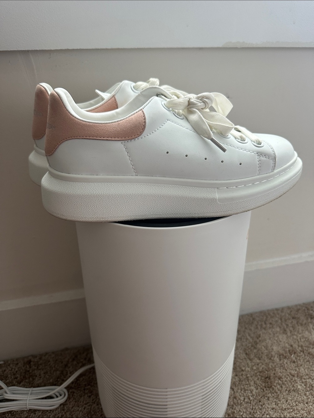 Alexander McQueen White Sneakers with Pink Heel Tab